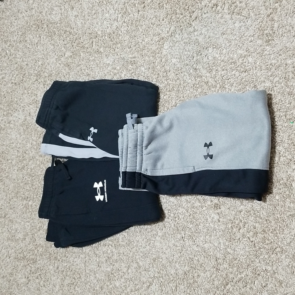 Lot of 3 Pairs of Under Armor Pants, Boys Size 7